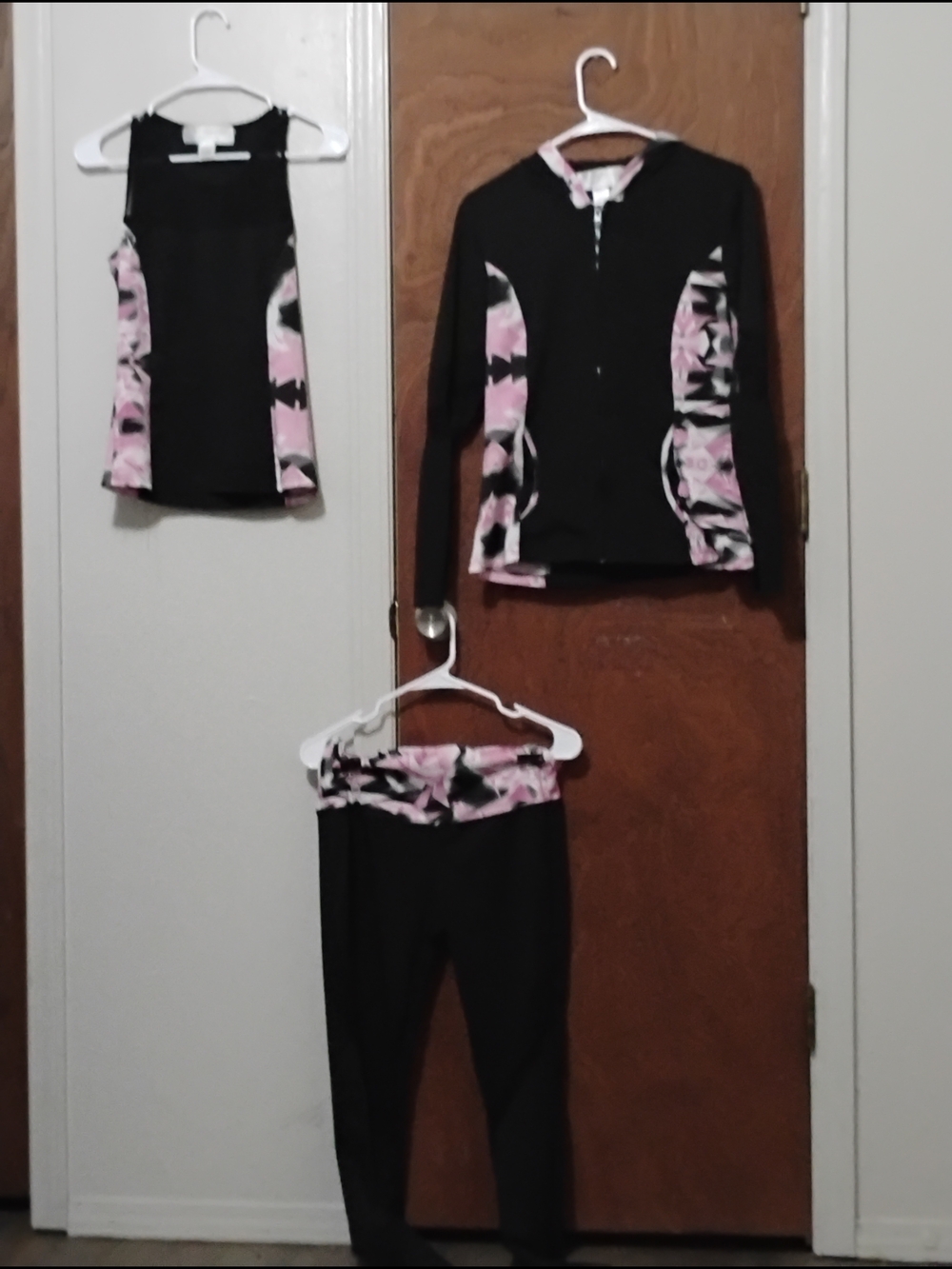Women's Black & Pink Patterned 3-Piece Active Costume Set